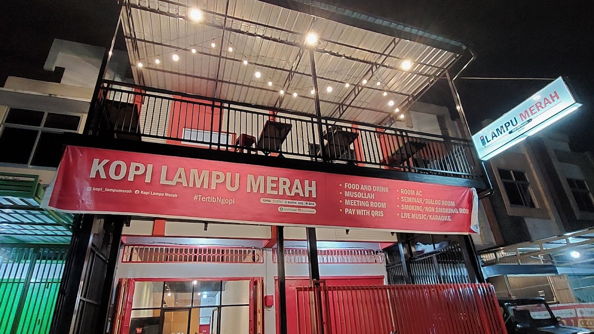 Lampu Merah Cafe (Talasalapang)