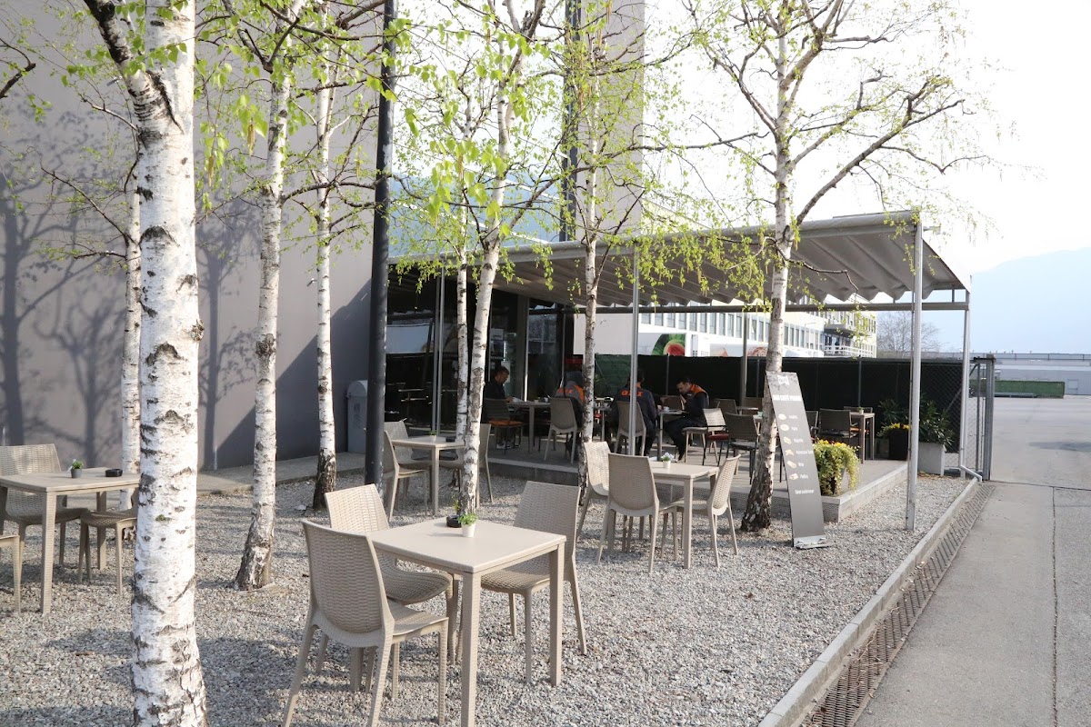 Bar Caffe Pagani, Titolare Ghaffari Mehran