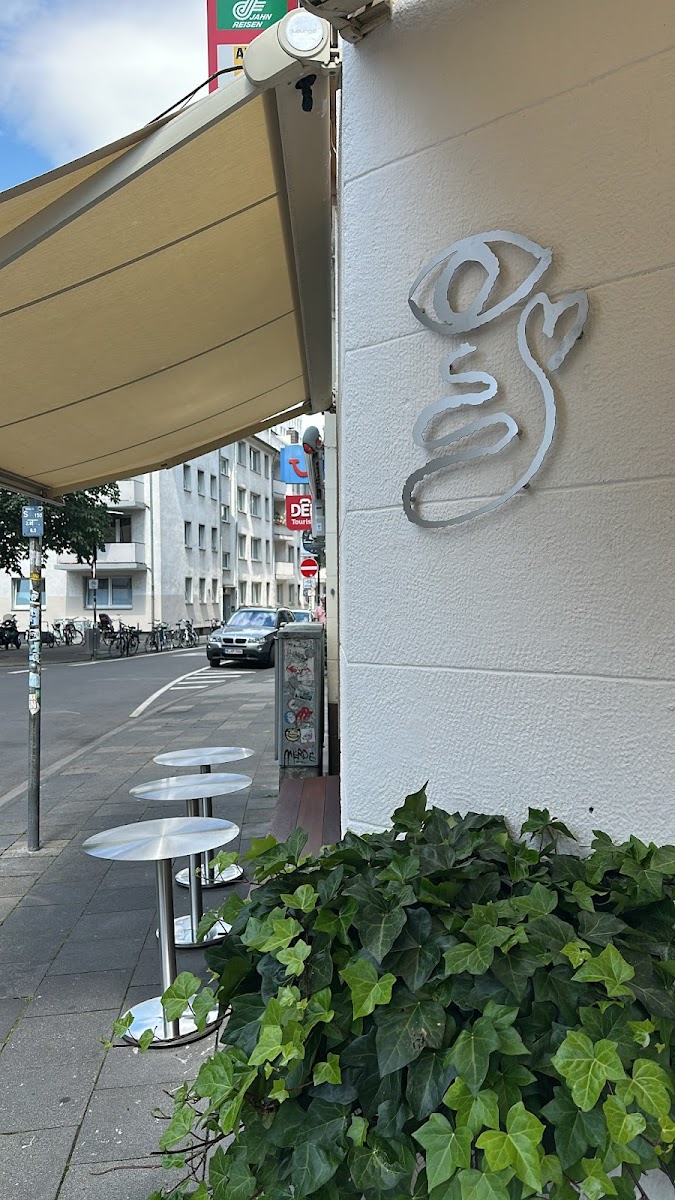 Erste Liebe - specialty coffee | breakfast | natural wine