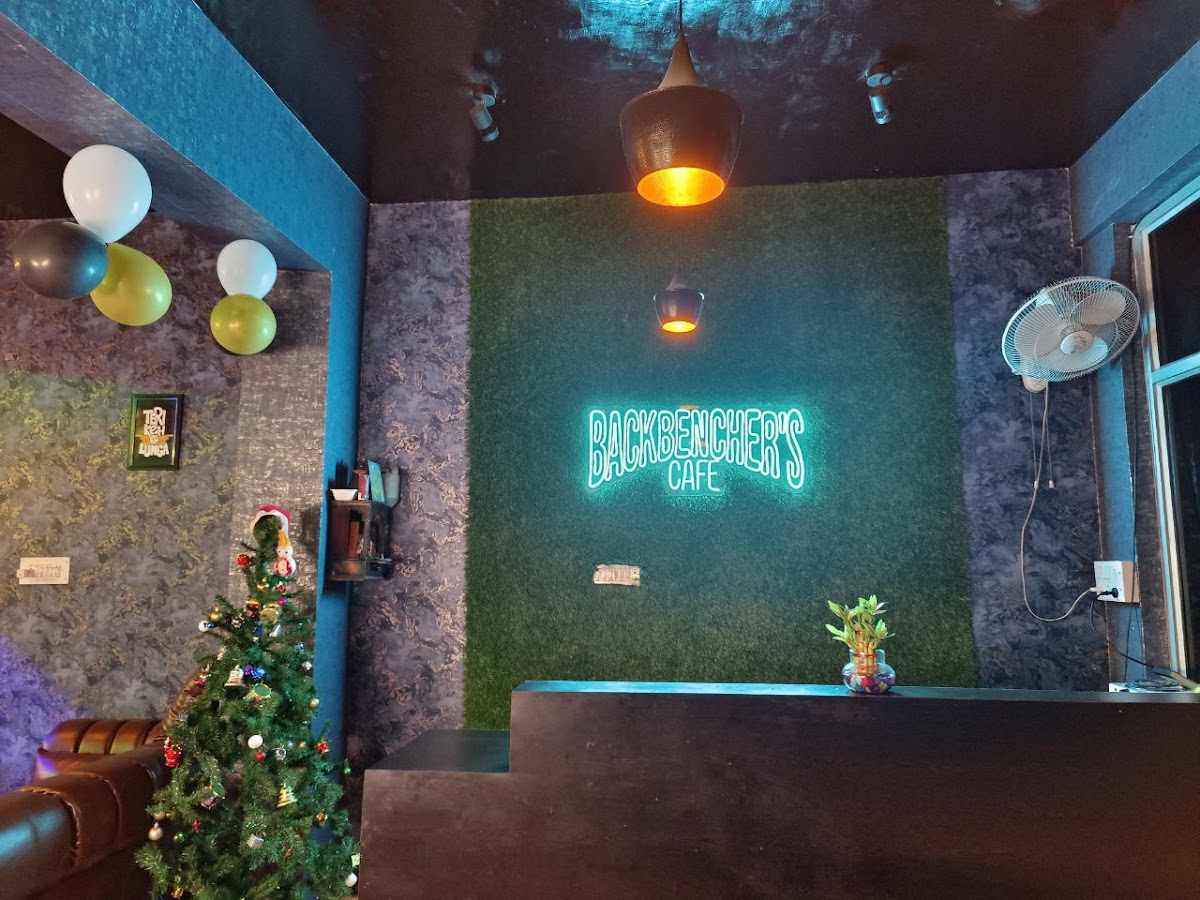 Backbenchers Cafe