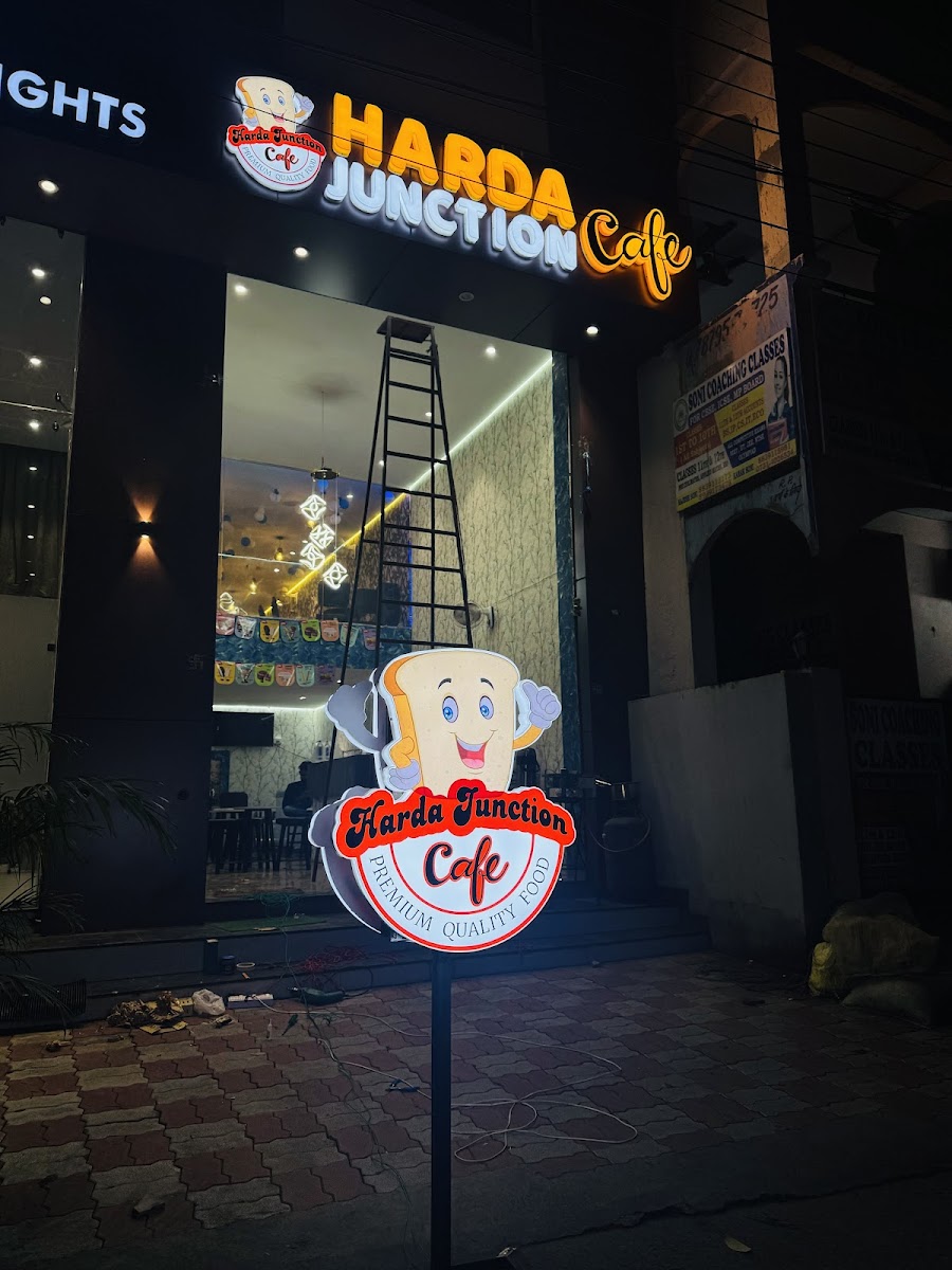 Harda junction cafe