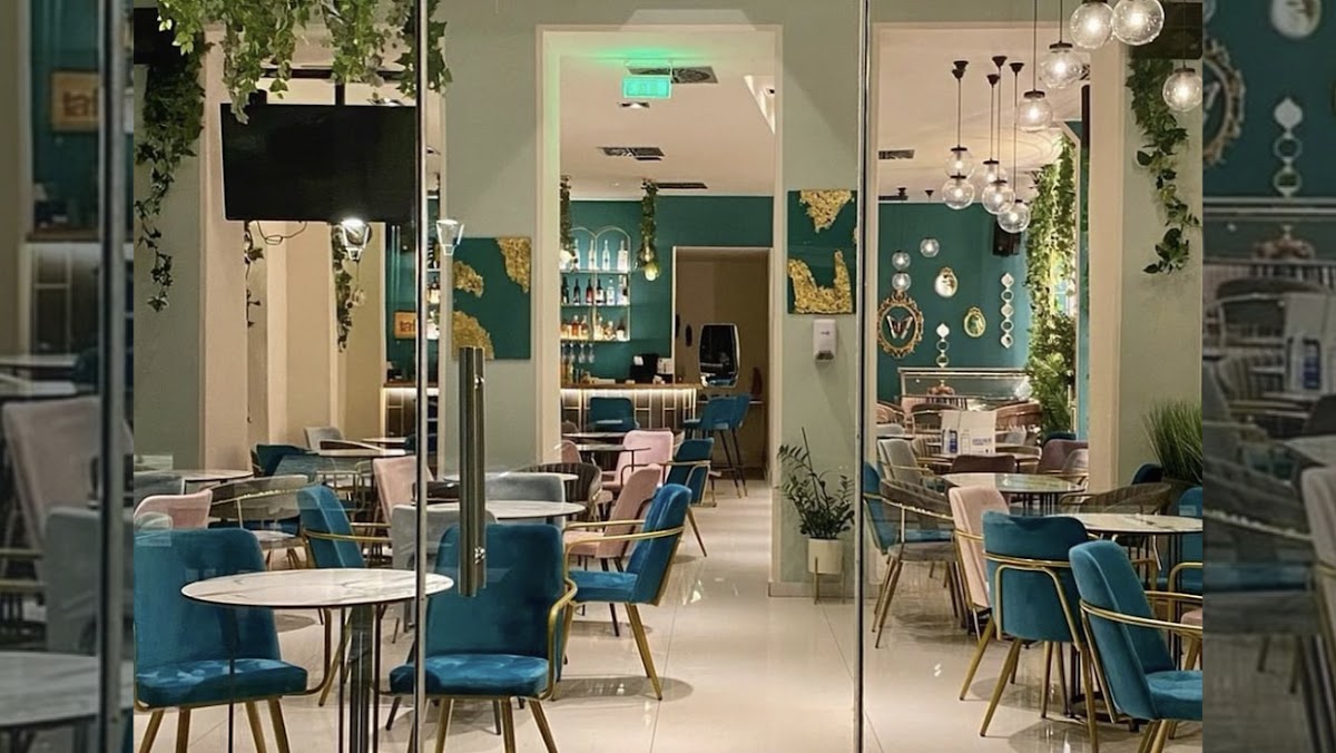 Hub all day coffee & wine bar