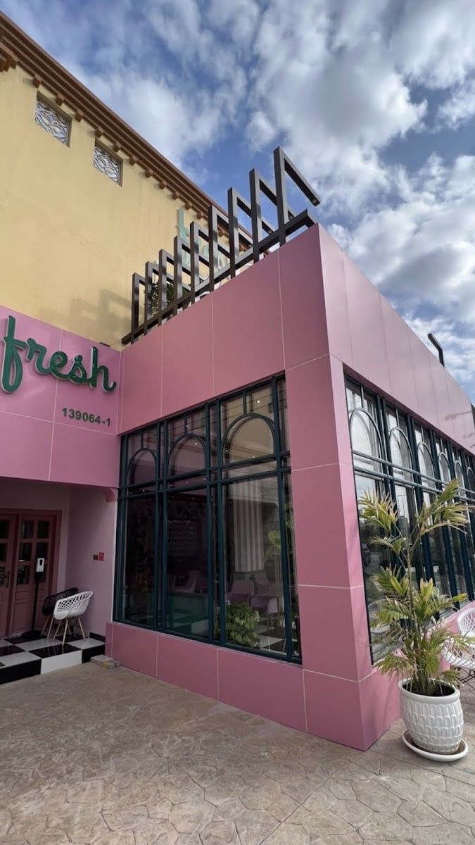 Fresh Superfood Cafe