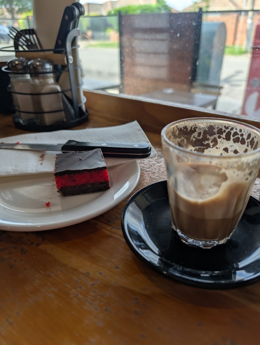 The Window Cnr Cafe - 4