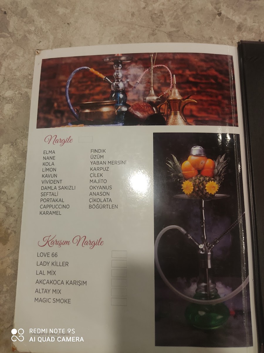 Lâl Cafe / Hookah - 10