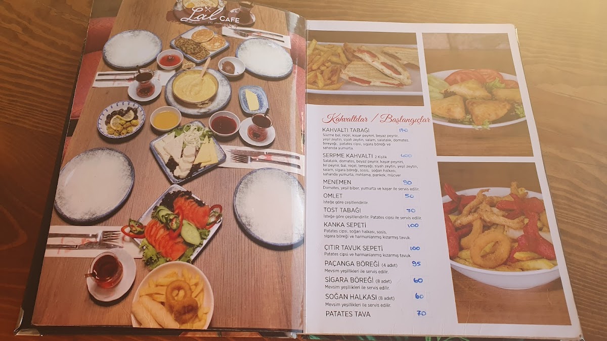 Lâl Cafe / Hookah - 4