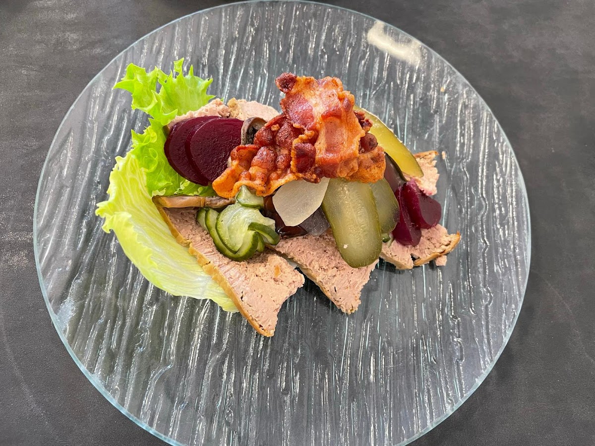 Boutique Helle, Cafe, Brugskunst & Møbler Outlet - 7