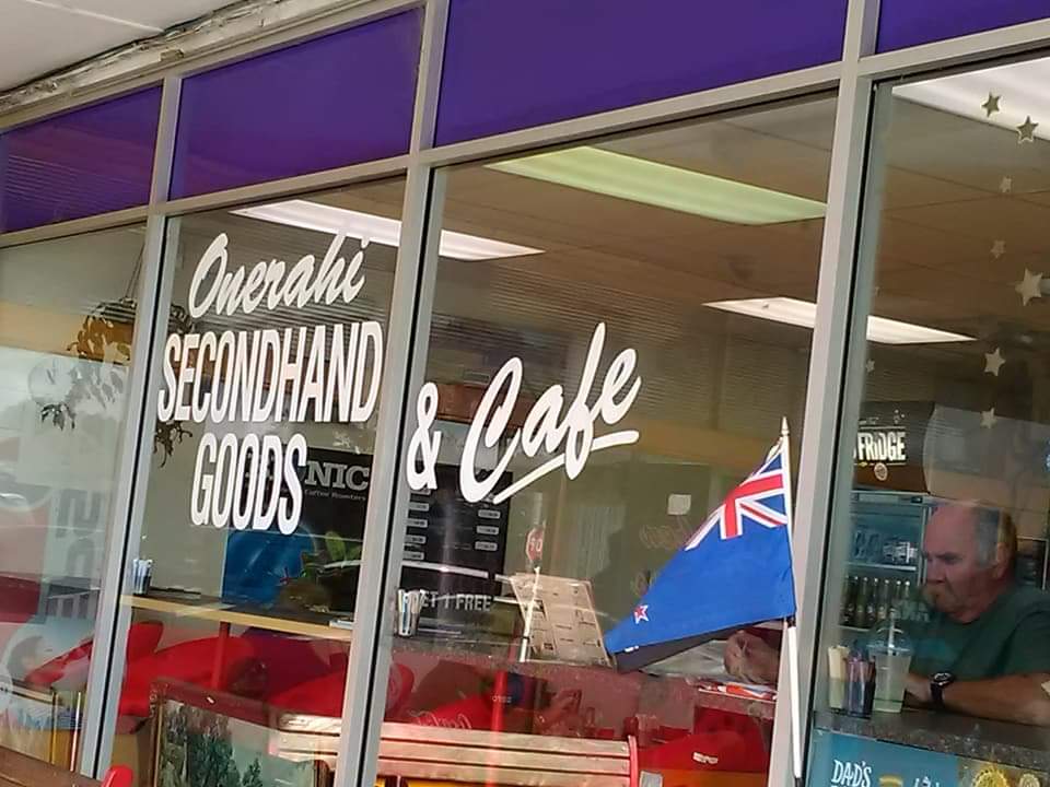 Onerahi Secondhand Goods and Cafe - 3