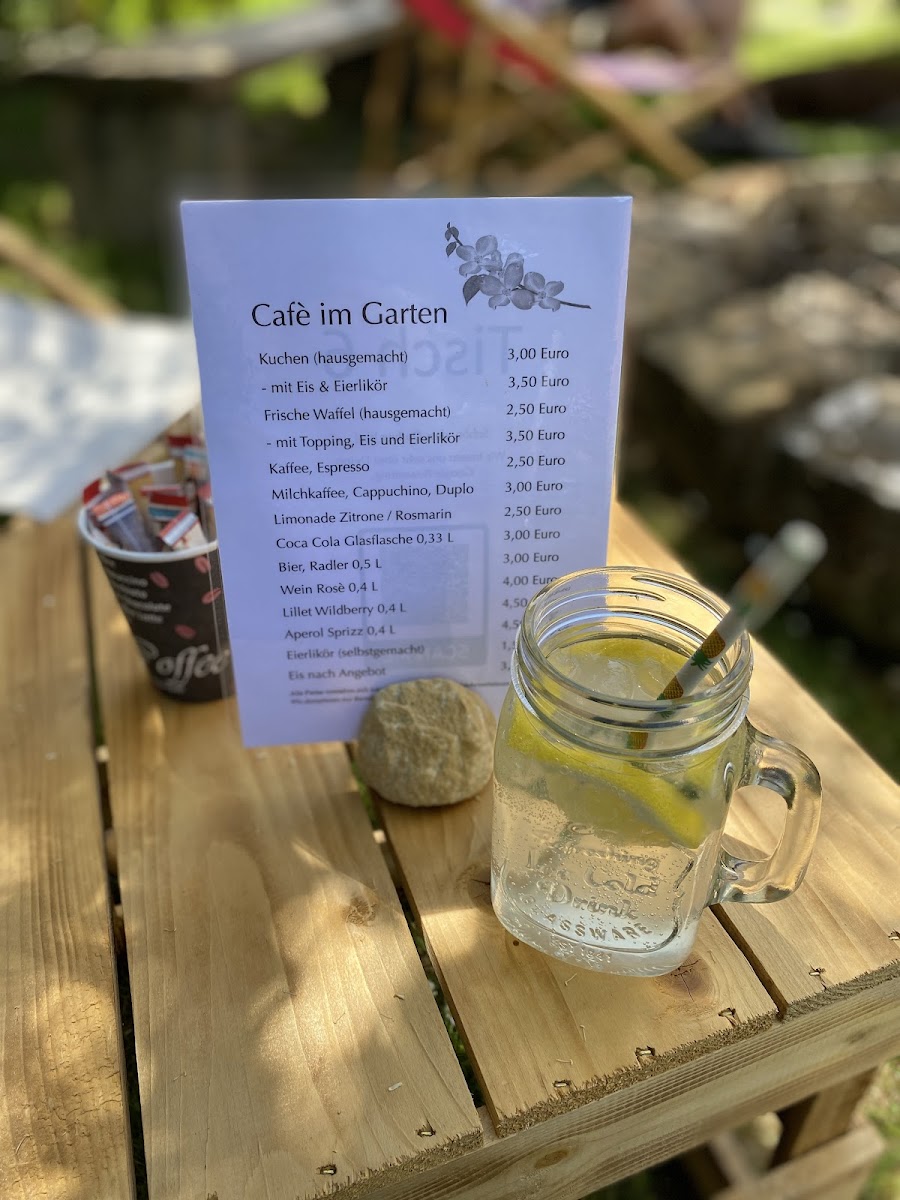 Café im Garten - 2