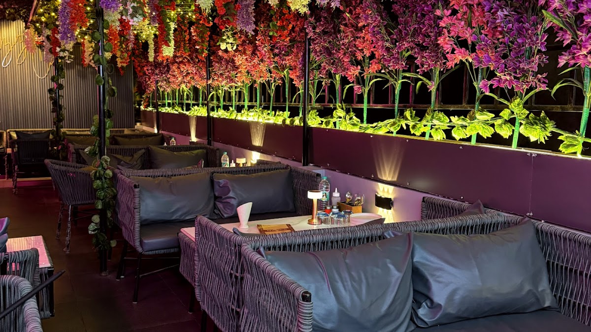 Sharrazz Cafe In Satyaniketan & Roof Top Dining