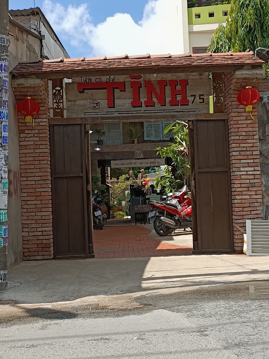 Tiệm cà phê Tĩnh