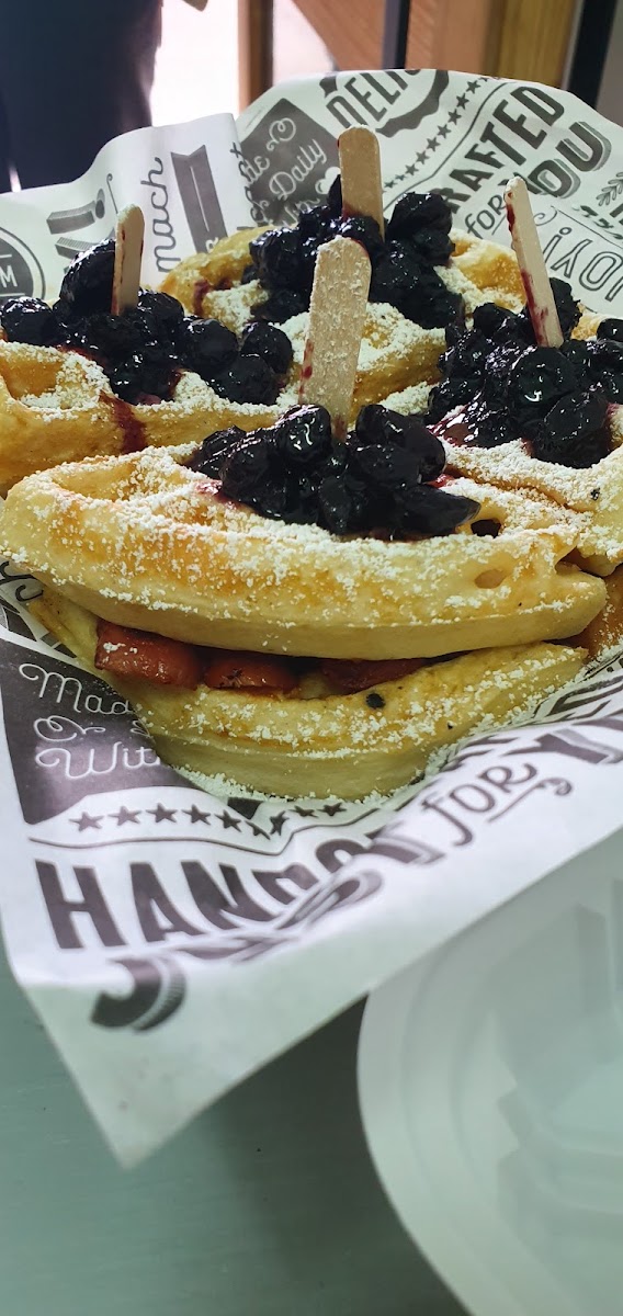 THE SHED Grenada (Waffle House)