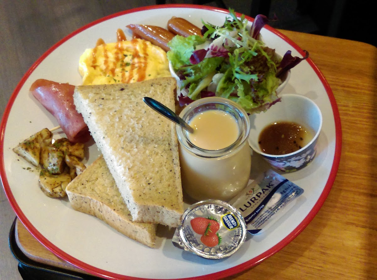 Luoke Xiansheng Cafe - 10