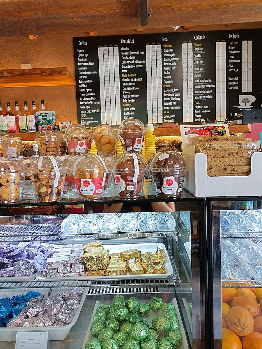 ISLAND coffee & sweets - take away - 9