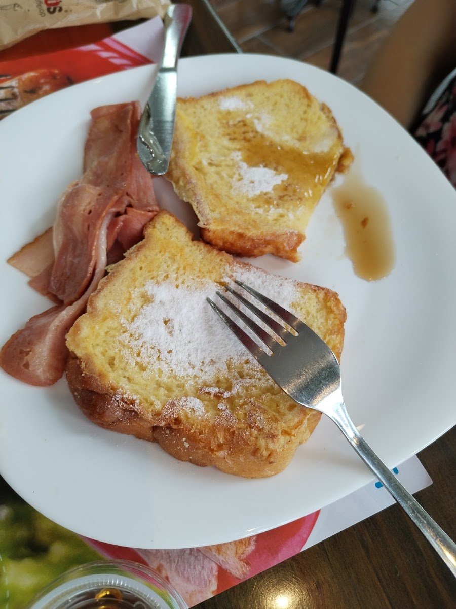 Bombons Coffee Shop - Clinica Kennedy Policentro - 8