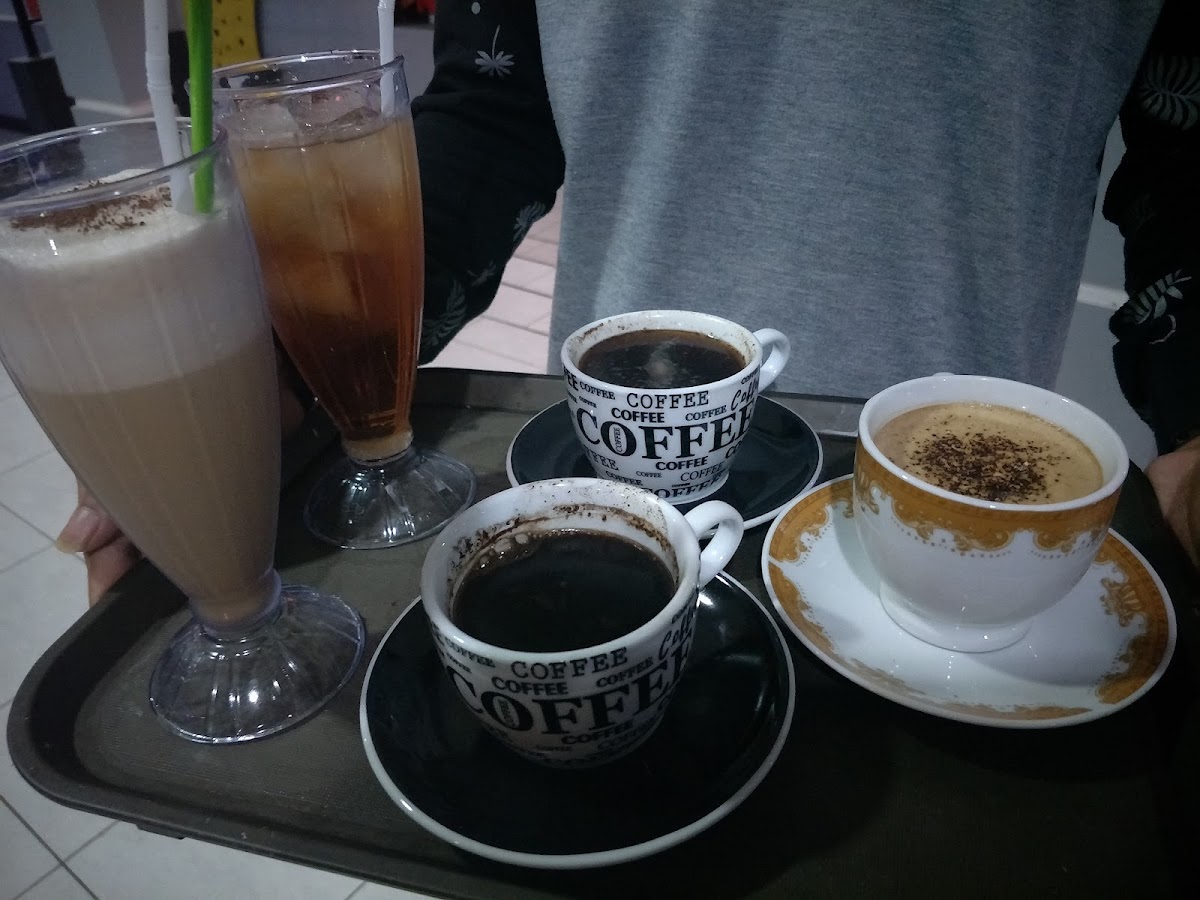 Pahe Cafe Family Karaoke