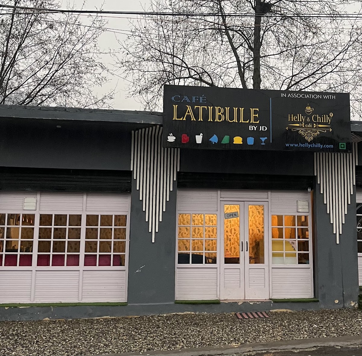 Cafe Latibule