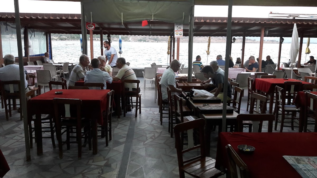 Kimene Çalışkan Cafe
