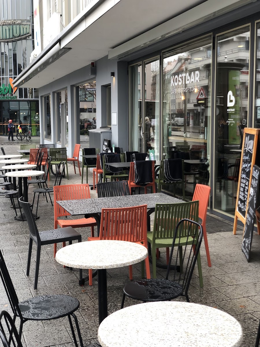 Kostbar Café/Bistro/Bühne