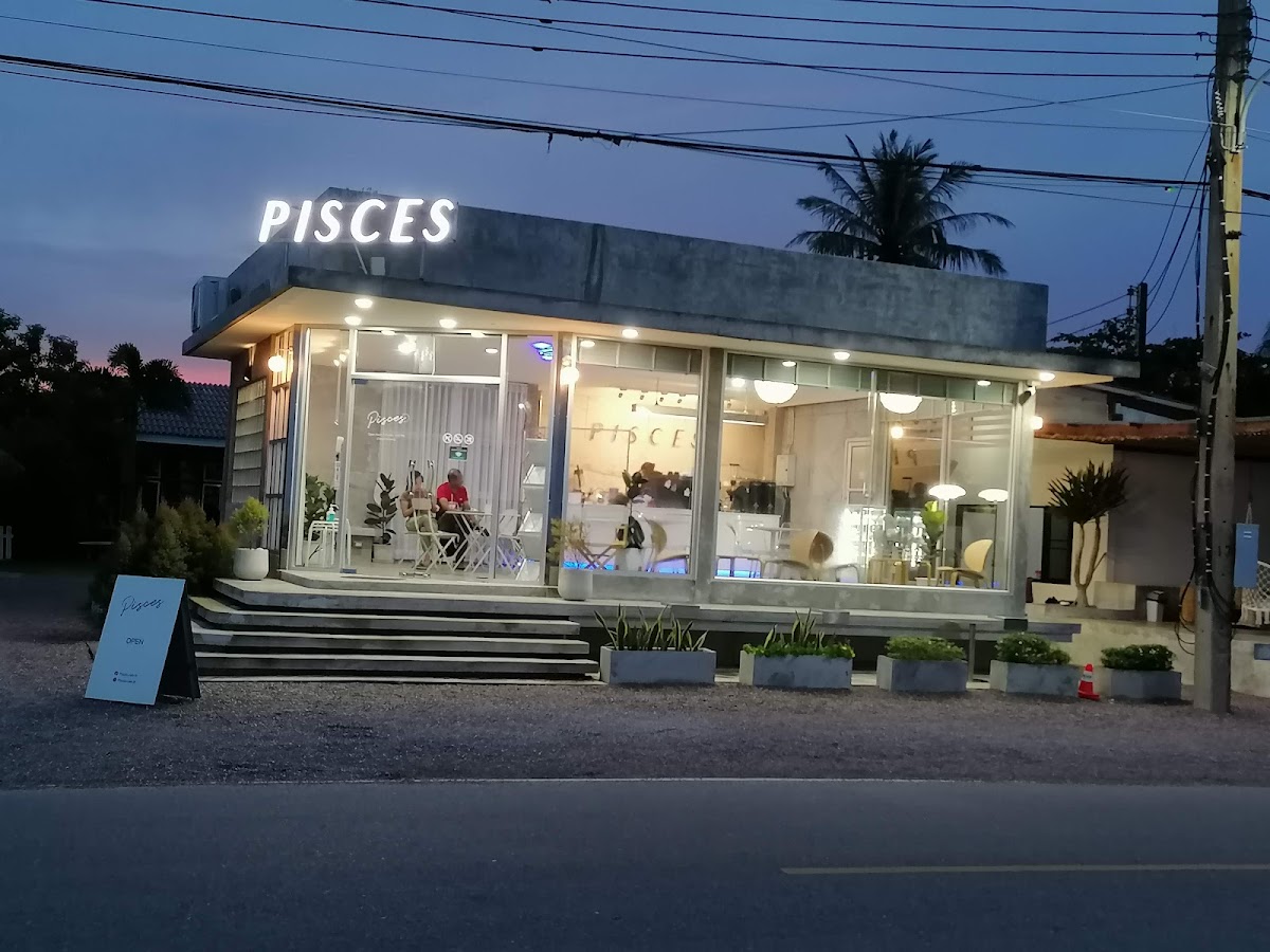 Pisces cafe