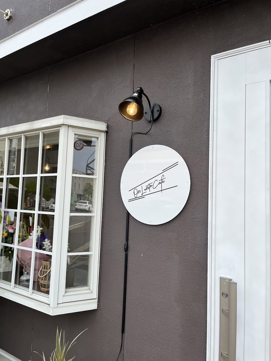 On Lento Cafe