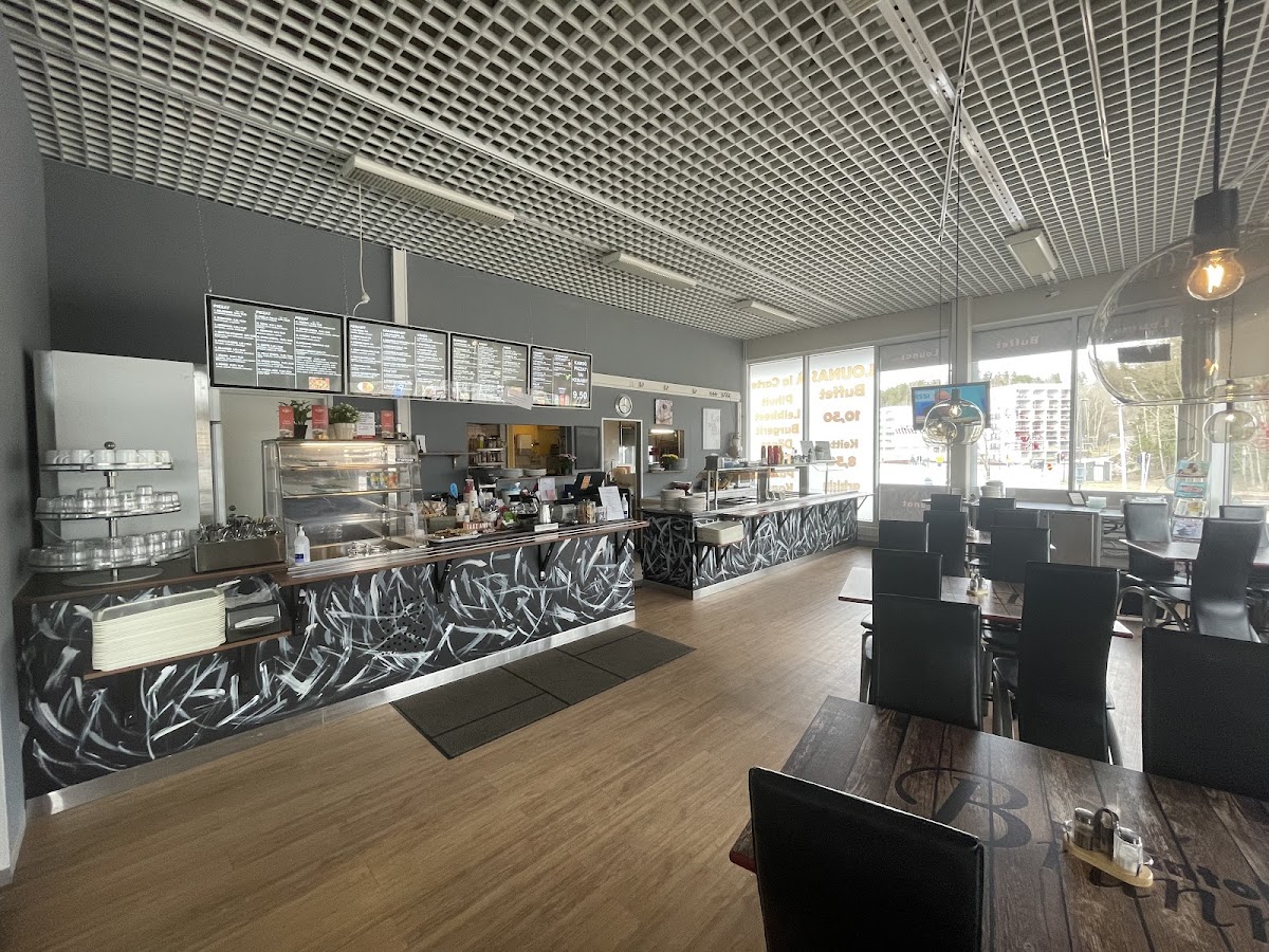 Lounas Kahvila BRUNNI .