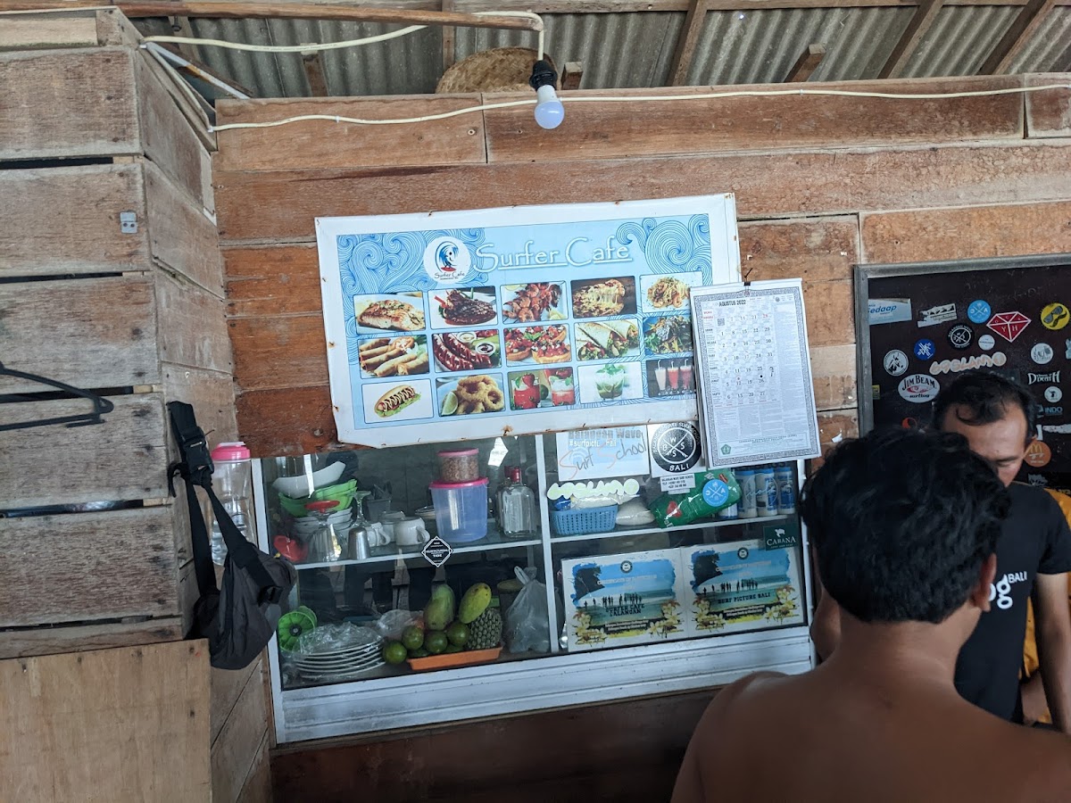 Surfer Cafe - 10
