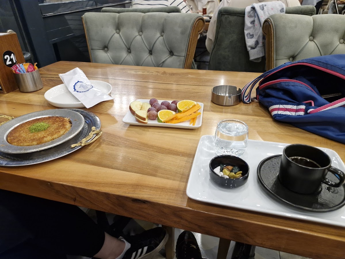 Cafe Chocoalpc Künefe - 5