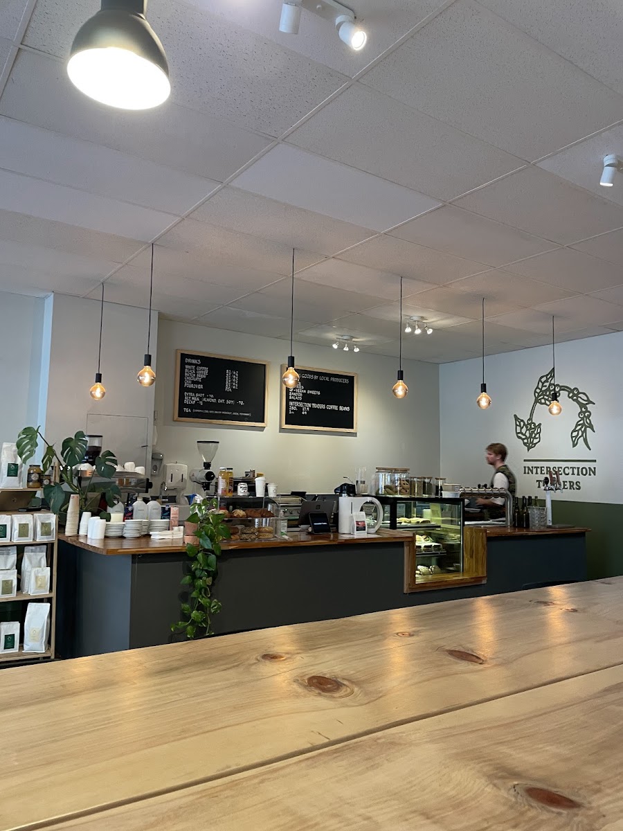 Intersection Traders