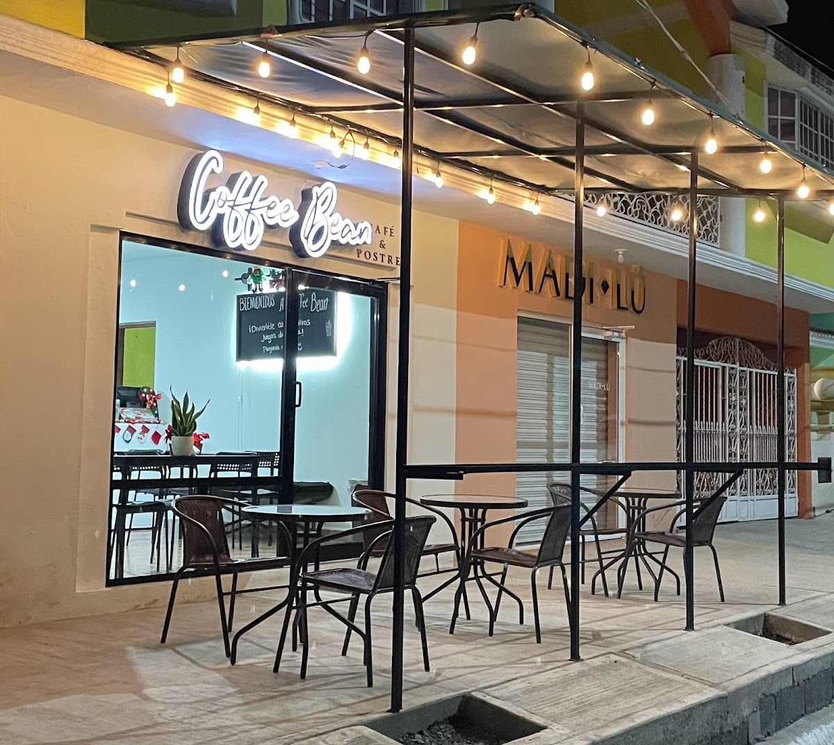 Coffee Bean Café & Postres