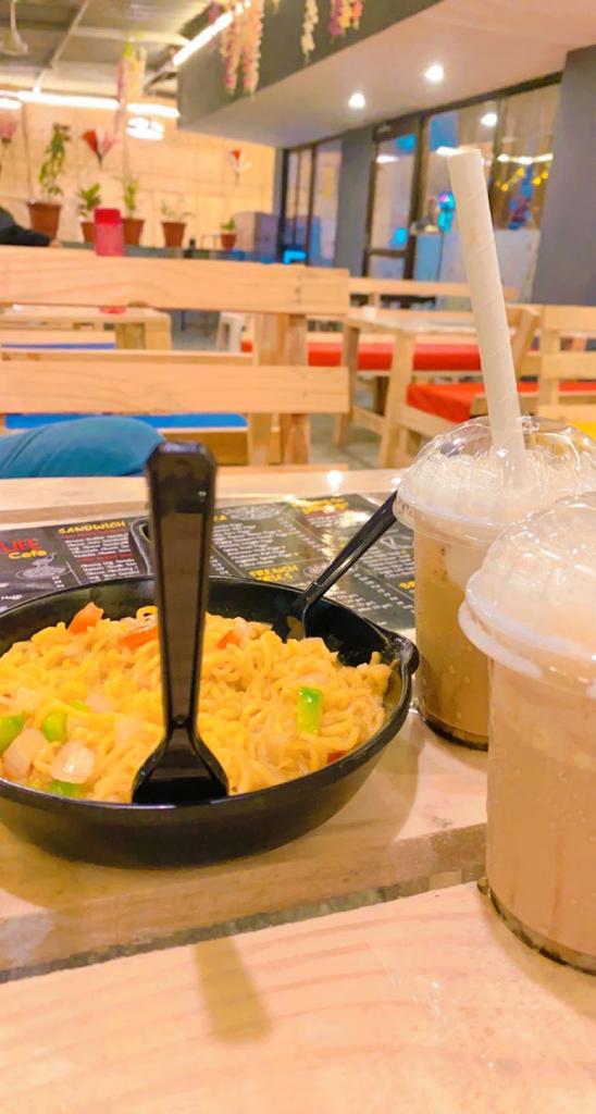 NIGHT LIFE CAFE - FATEHGUNJ