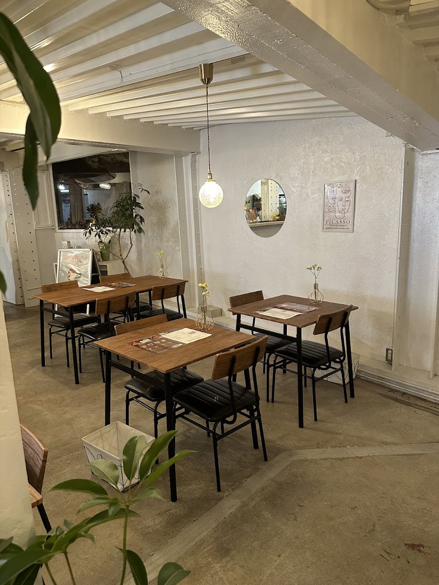 OLIP acai bowl&cafe - 7