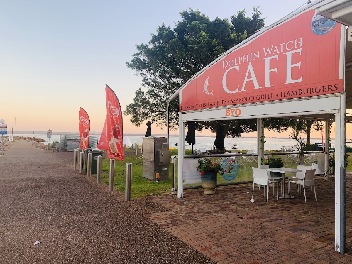 Dolphin Watch Cafe