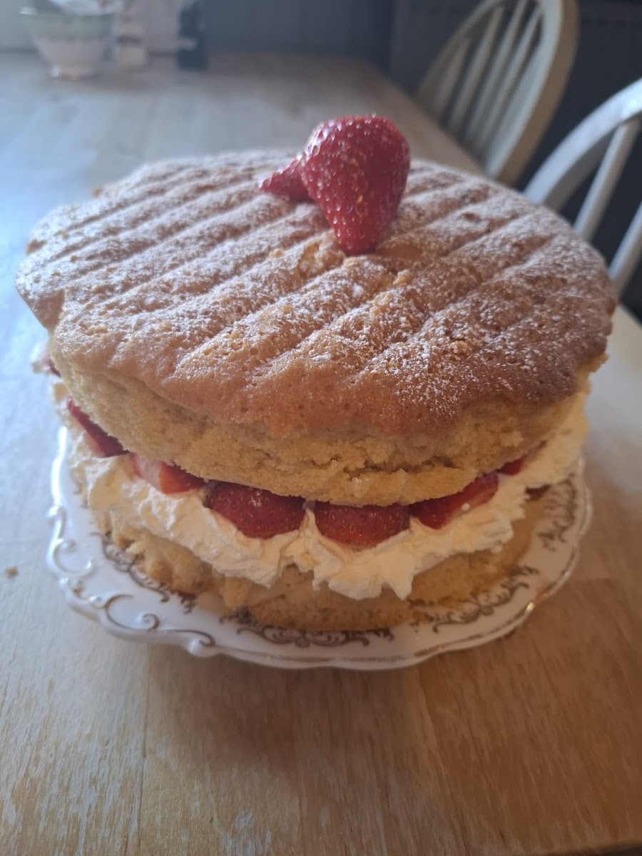 Wendy's Salt & Pepper Pot - 3