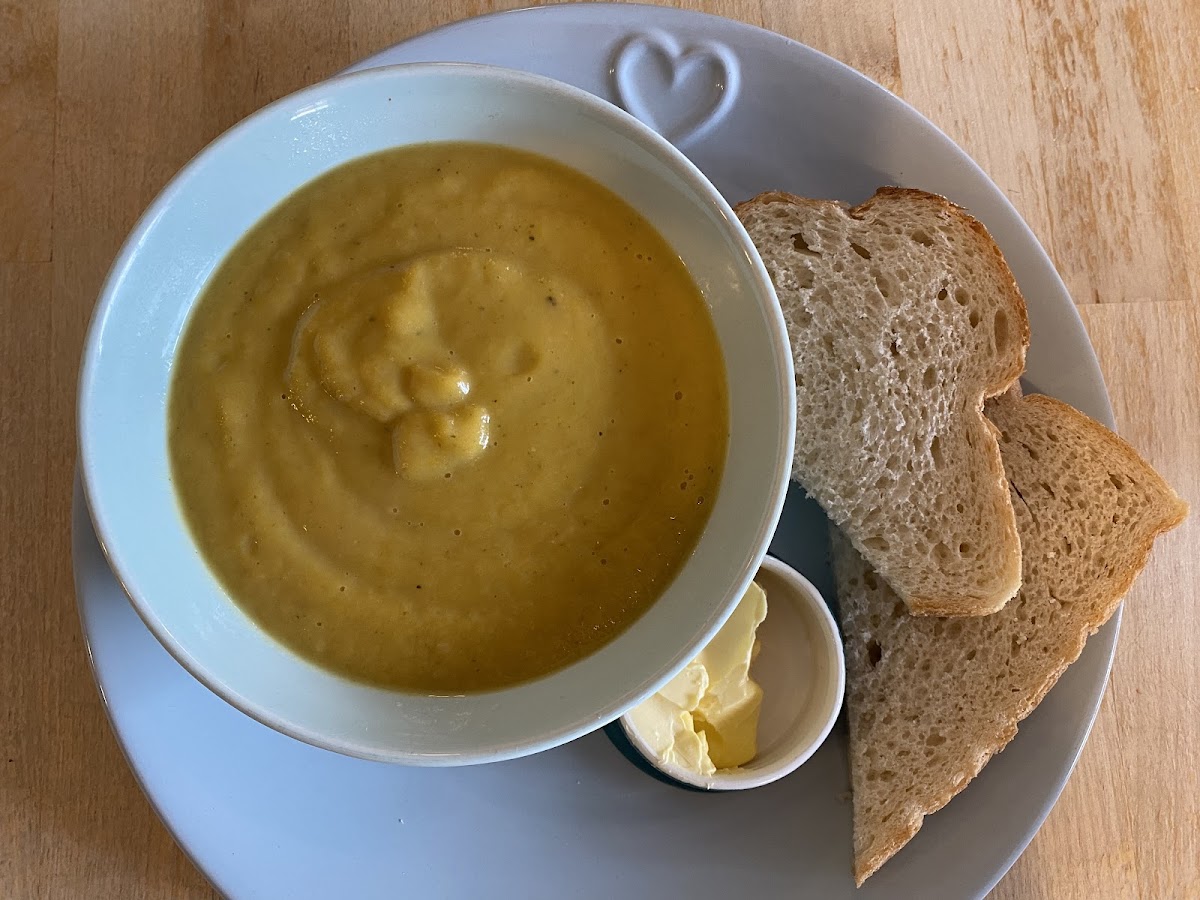 Wendy's Salt & Pepper Pot - 8