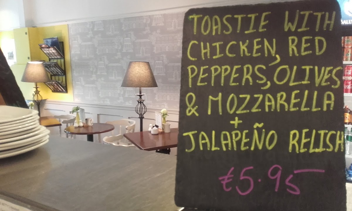 Applebettys Cafe - 5