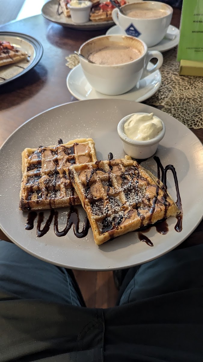 Applebettys Cafe - 4