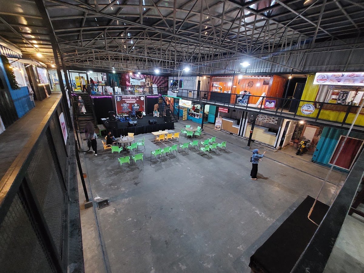 Varcube Cafe & Lounge