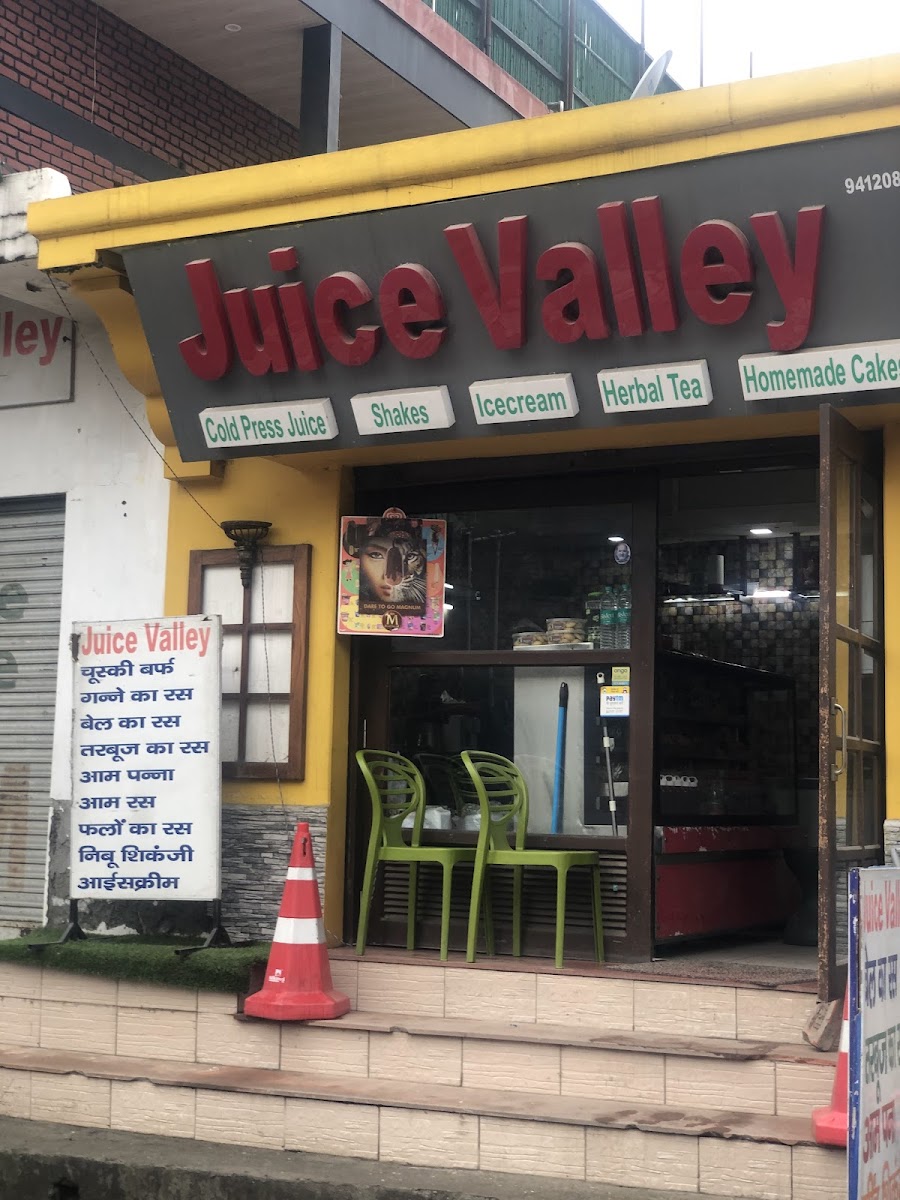 Juice Valley N Homemade Cakes