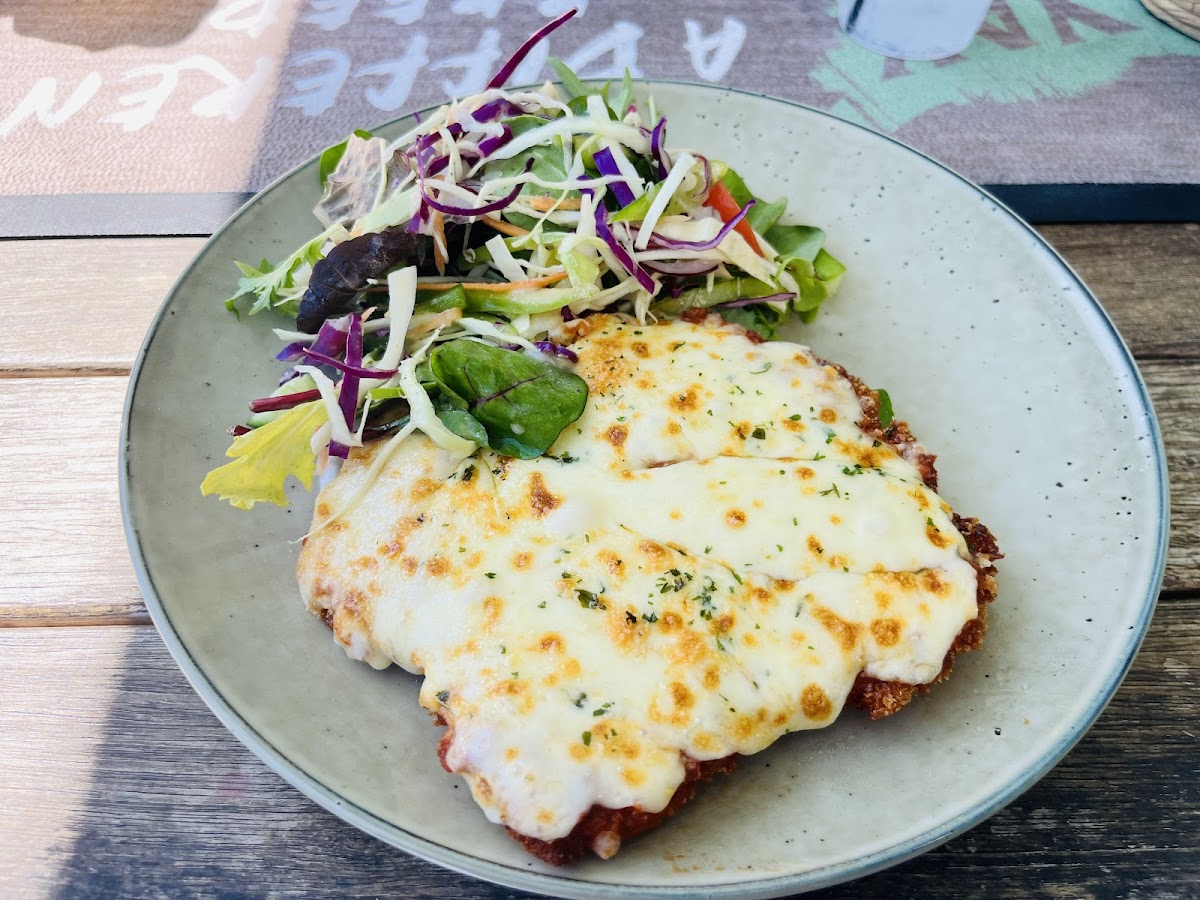 Middle Rock Cafe & Bar - 6