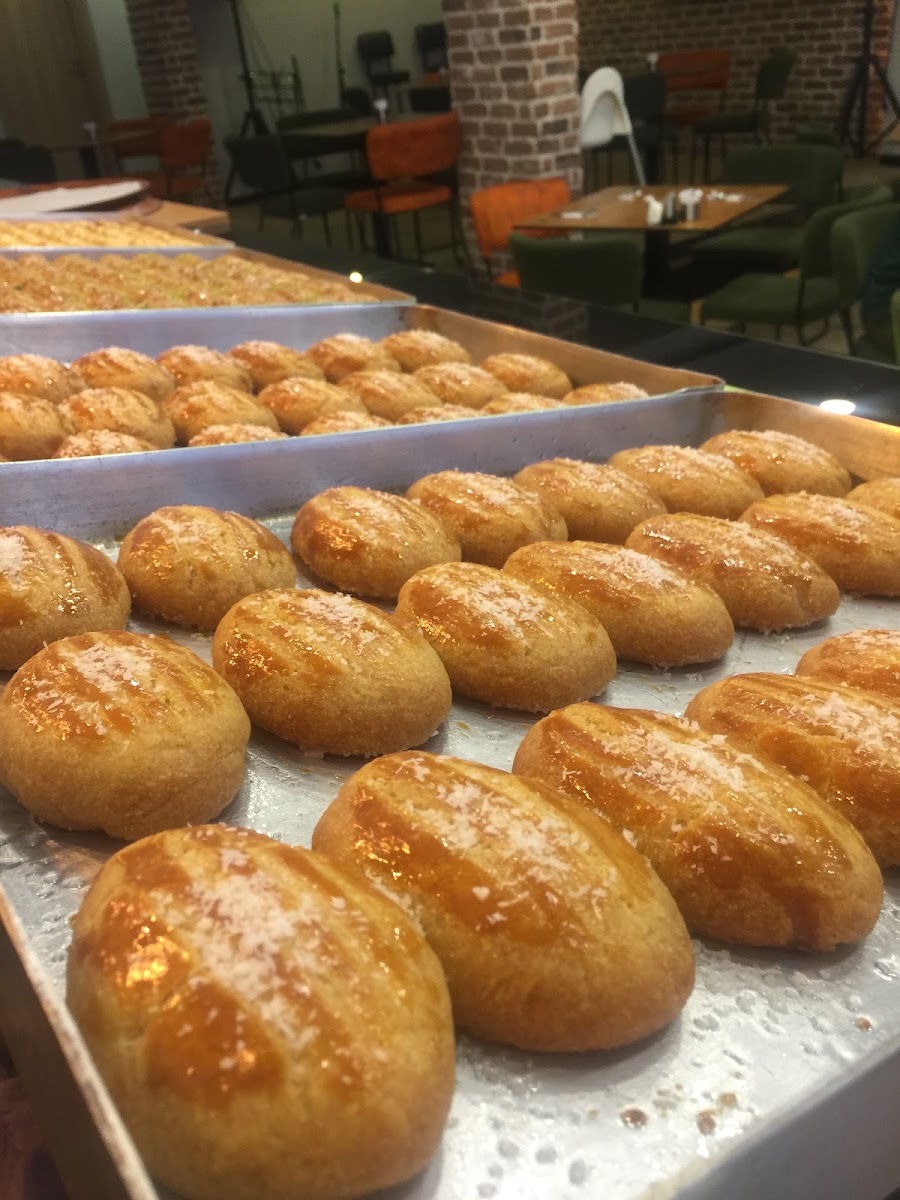 Gulten Hanım Cafe & Pastane - 10