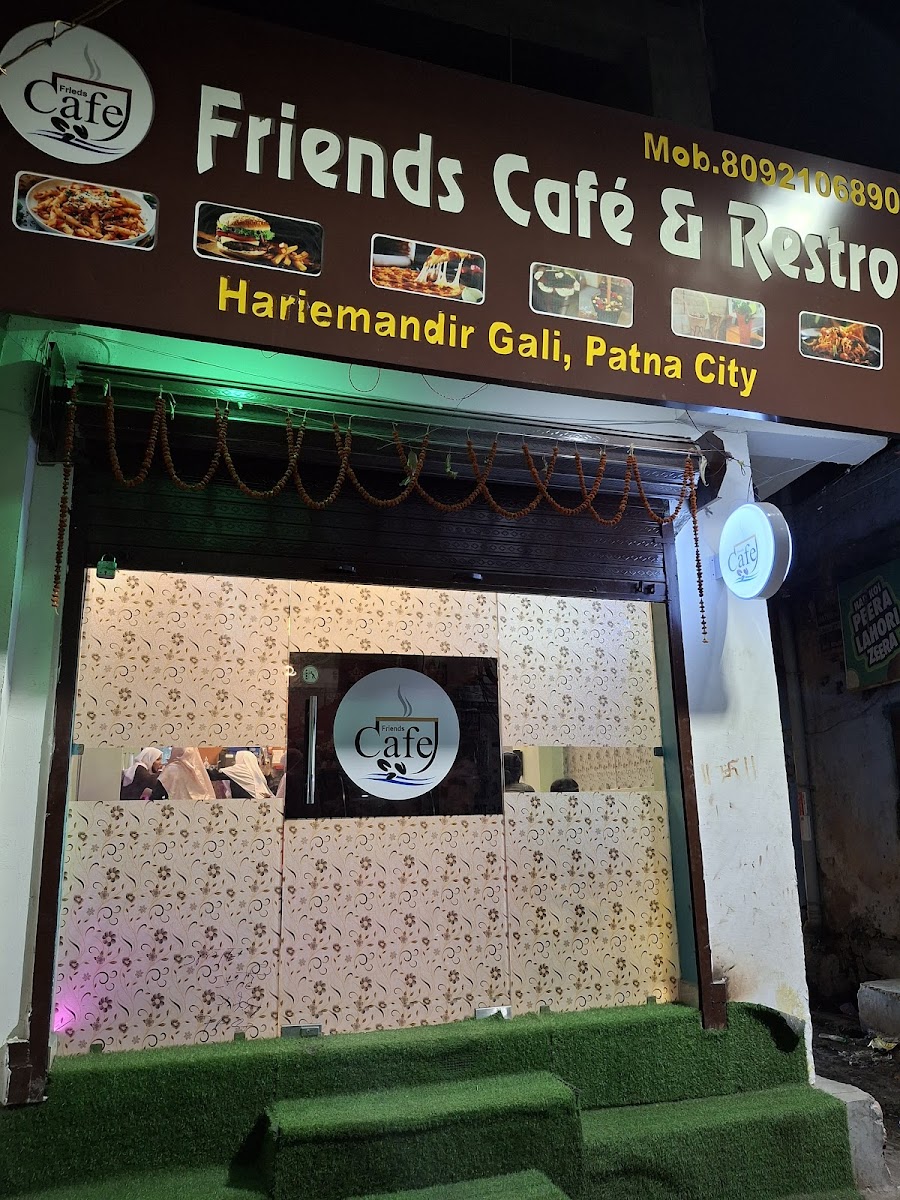 Friend's Cafe & Restro