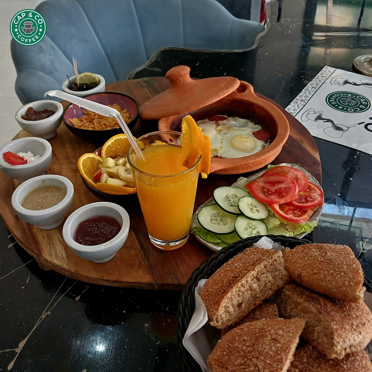 Cap & Co Coffee : Café & Restaurant - 7