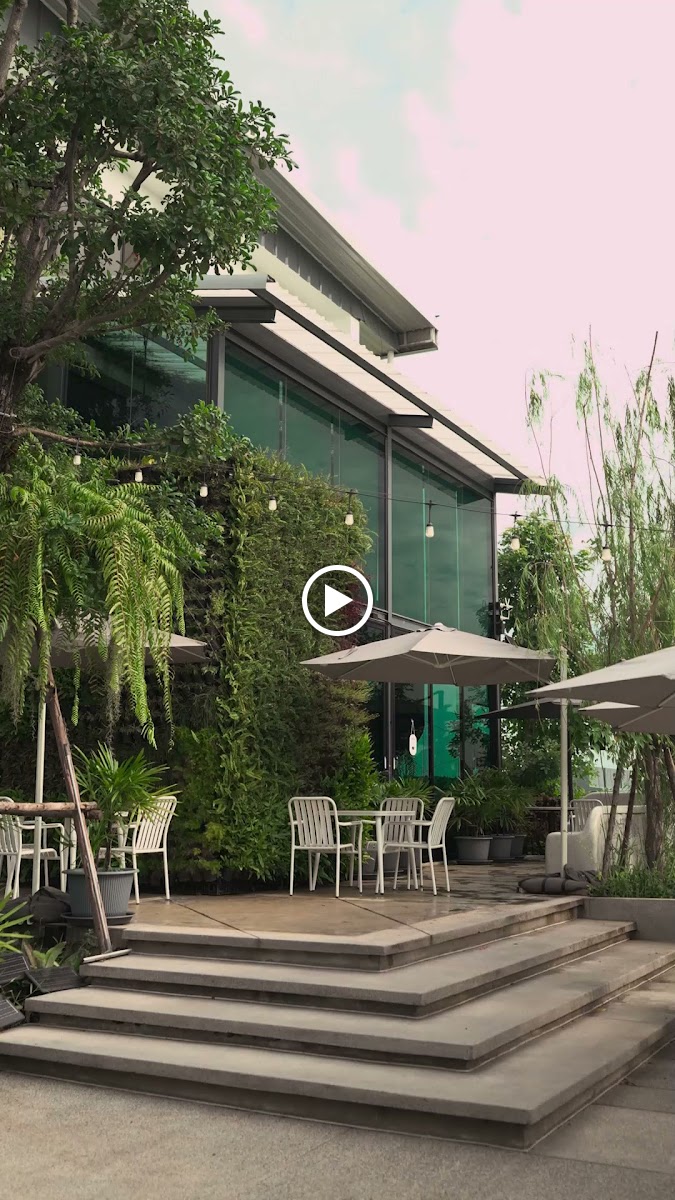 Escape Cafe and Bistro - 2