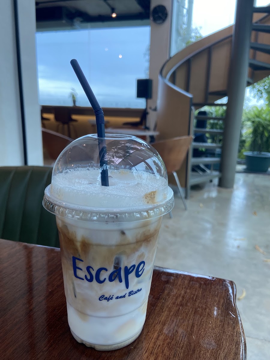 Escape Cafe and Bistro - 5