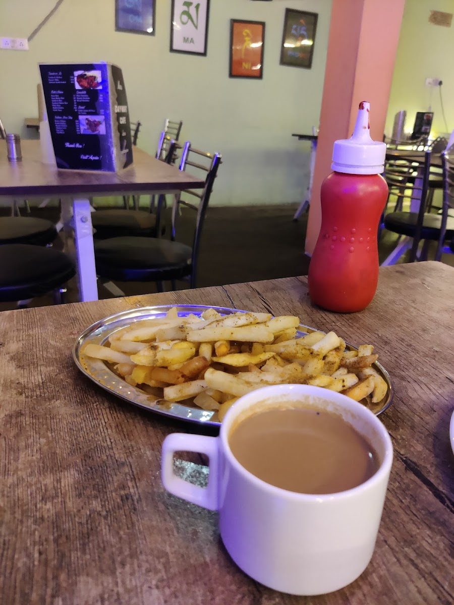 Day Night Cafe & stay - 2