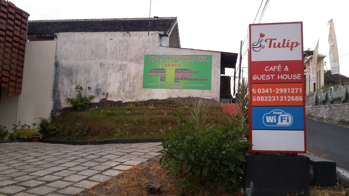 Tulip Cafe & Guest House