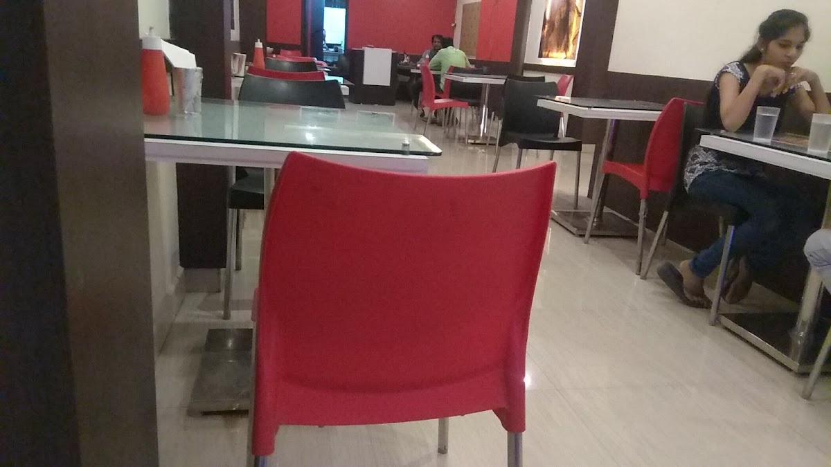 Cafe Rio Restaurant - 6