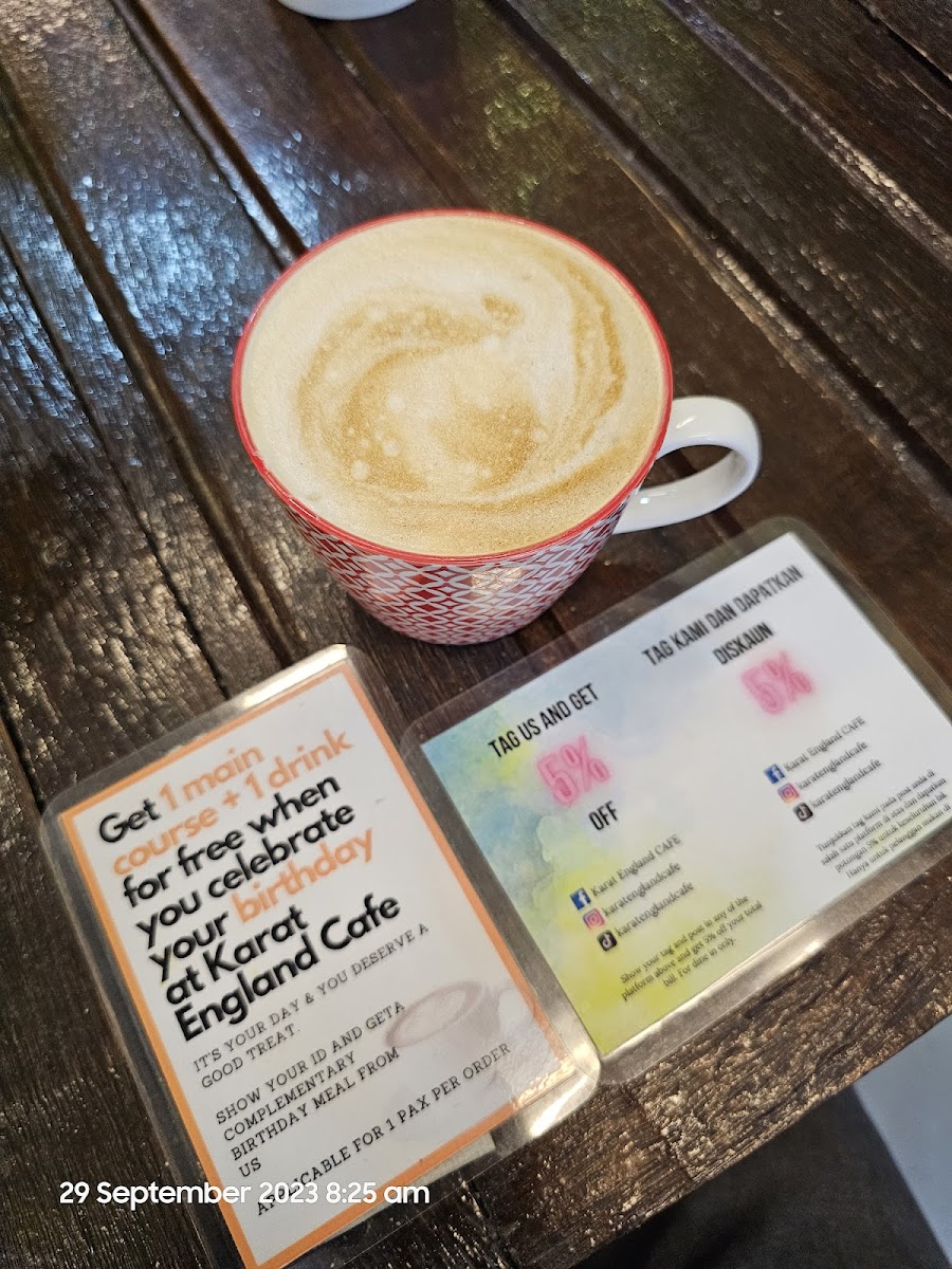 Karat England Cafe - 10