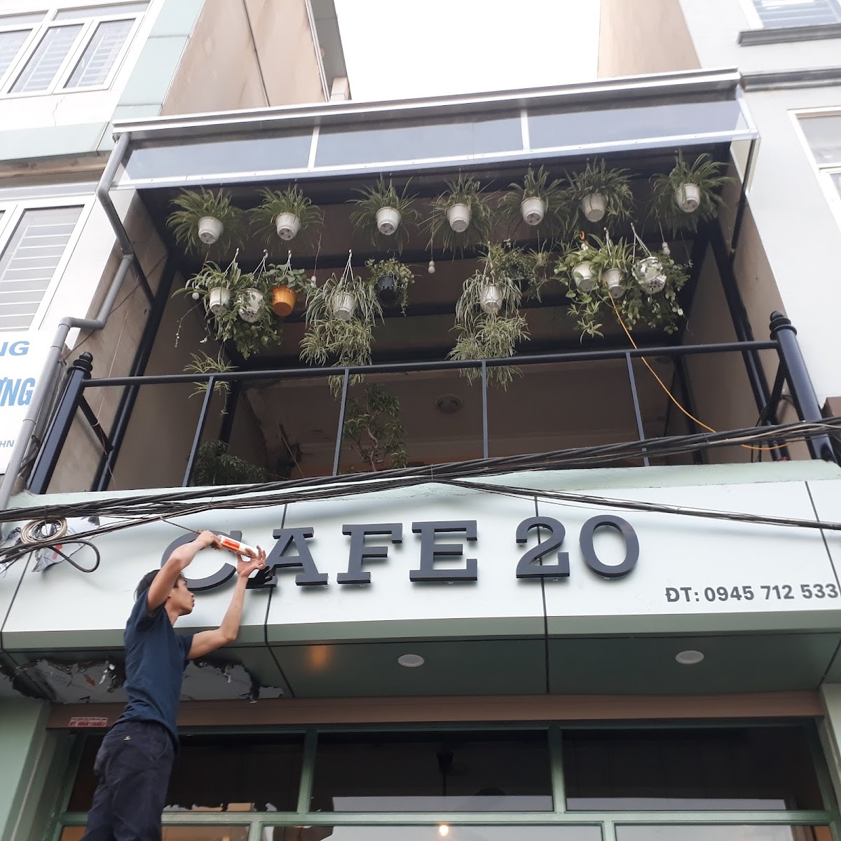 Cafe 20